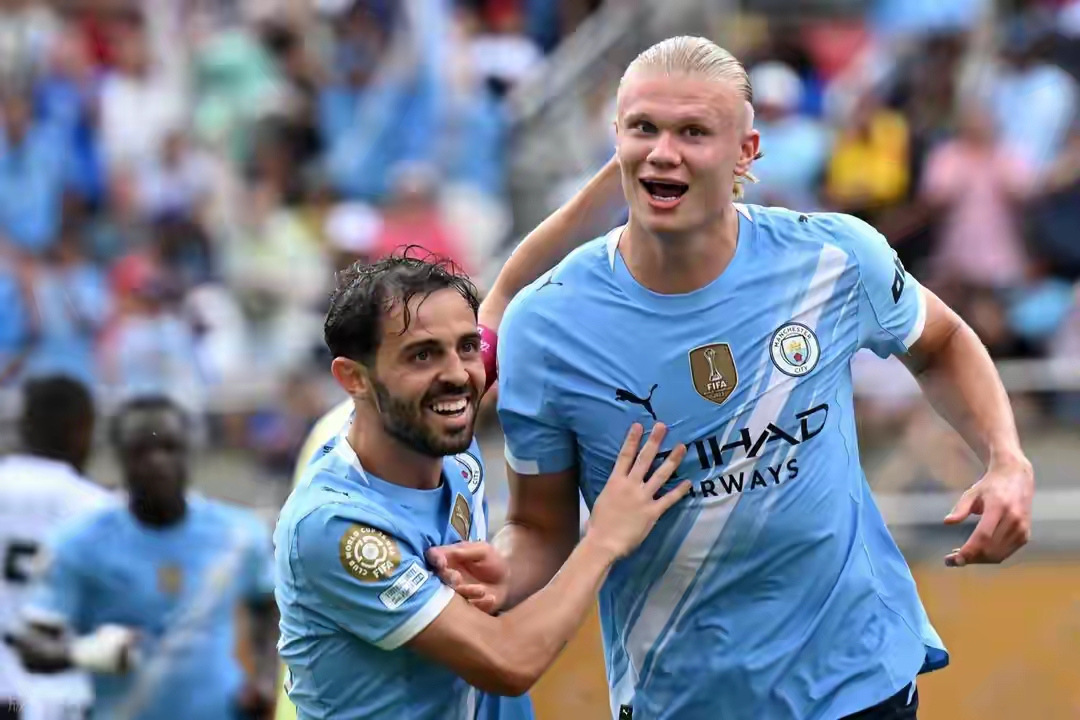 集结日突围战来临，曼城围绕亚冠战术微调，震撼外界，训练强度明显提升(日本的十大甲级战犯)