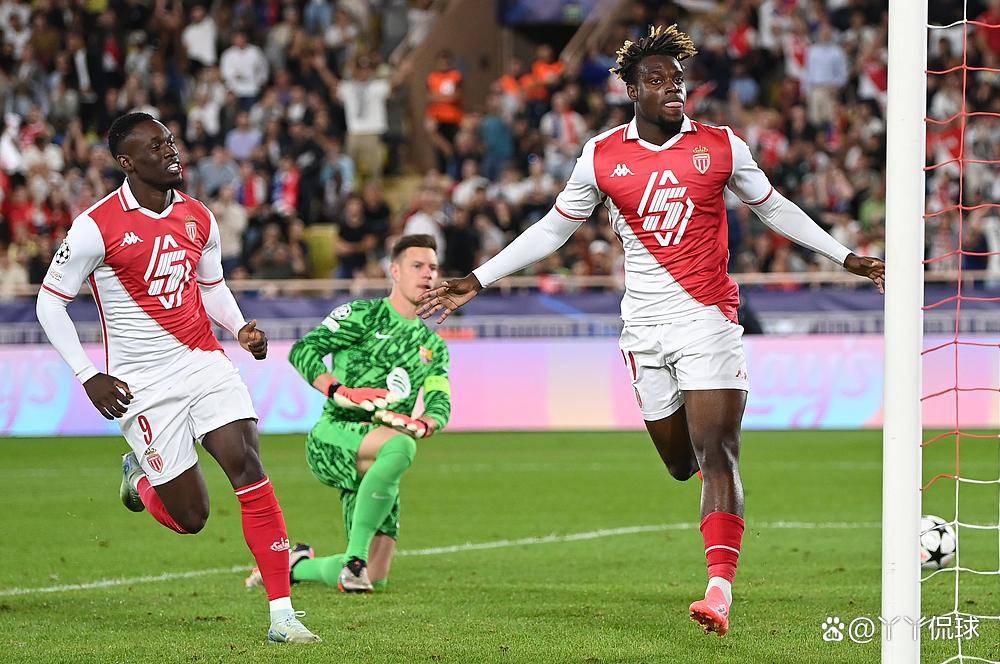 关于重磅！斯图加特手感冰凉备战欧冠赛后摩纳哥备战法国杯，转会期阿贾克斯备战英超的信息