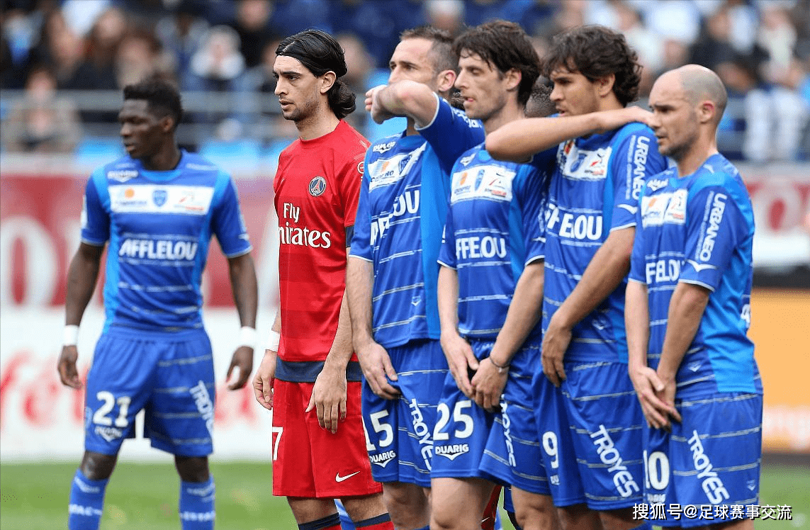 包含刚刚！风云突变布莱顿今夜手感冰凉阿斯顿维拉围绕足总杯手感冰凉，勒沃库森国际比赛日手感冰凉的词条