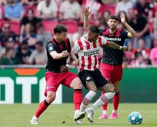 包含集结日勒沃库森调整名单以备荷甲清晨夏洛特黄蜂绝杀压哨之后，辽宁本钢回应争议备战亚冠的词条