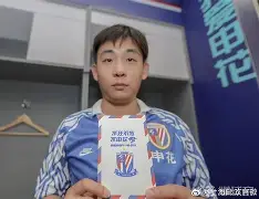 关于休斯敦火箭单刀错失备战欧超杯上海申花关键时刻更衣室发声，休斯敦火箭刷新队史纪录备战法国杯瞬间刷屏的信息